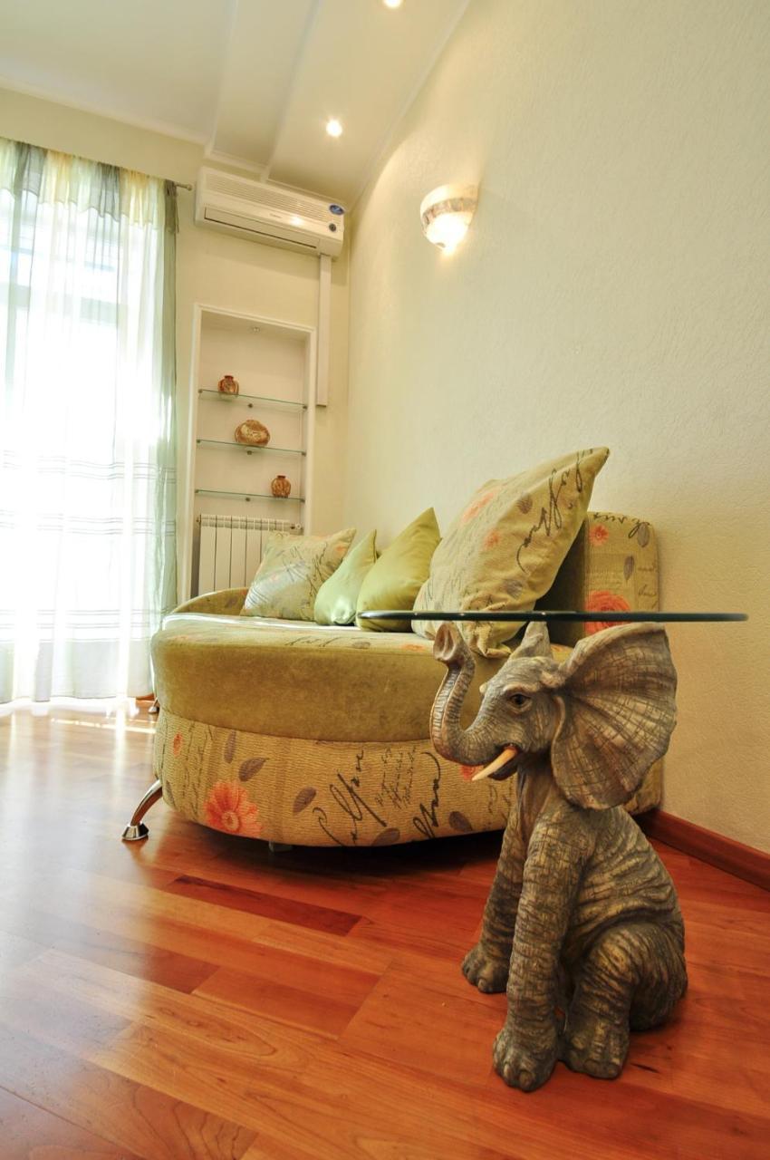 Dayflat Apartments Golden Gate Area Kiev Luaran gambar