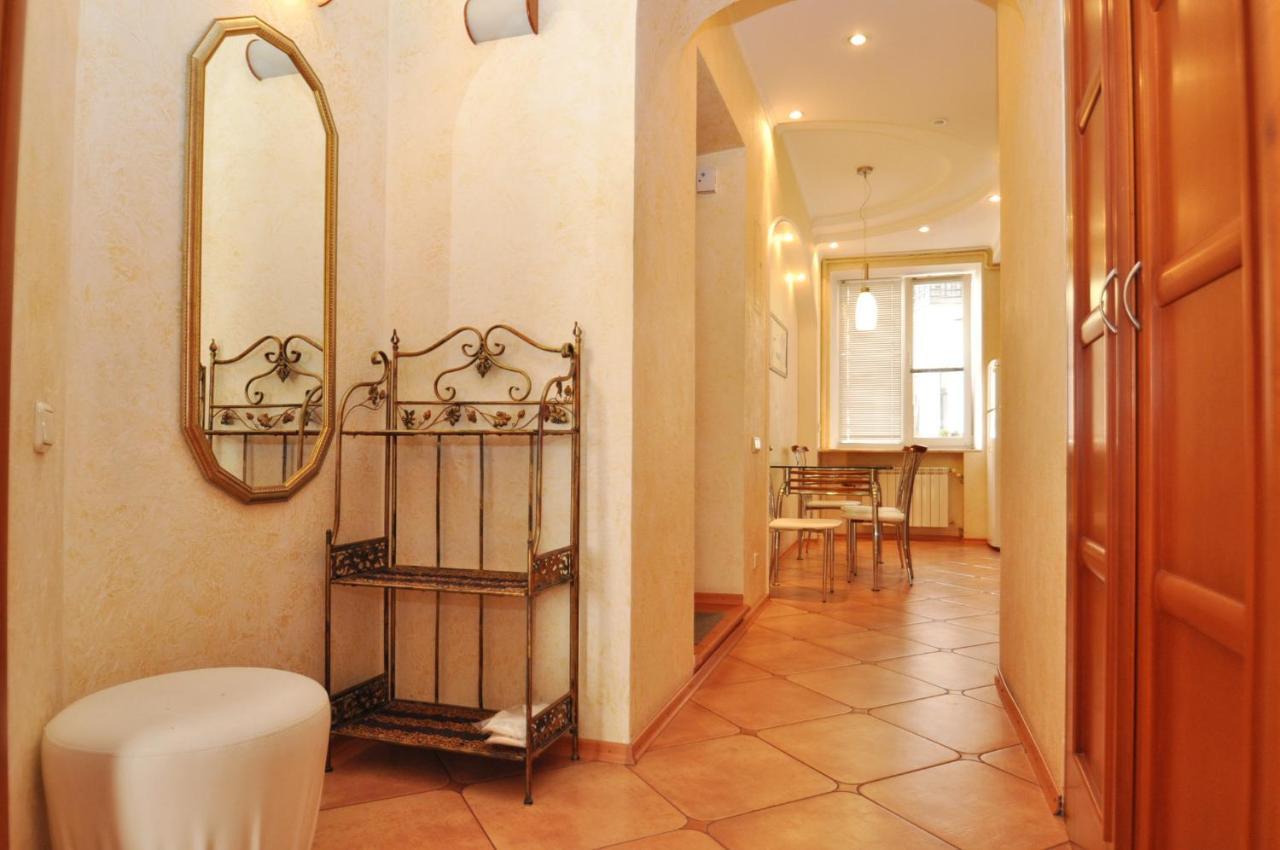 Dayflat Apartments Golden Gate Area Kiev Luaran gambar